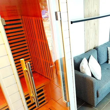 Les Jardins De Bormes, Sauna & Jacuzzi Otel