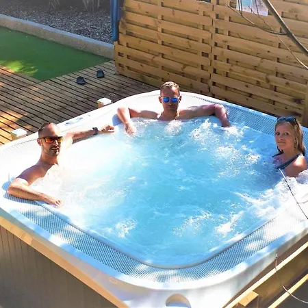 Les Jardins De Bormes, Sauna & Jacuzzi Hotel 3*