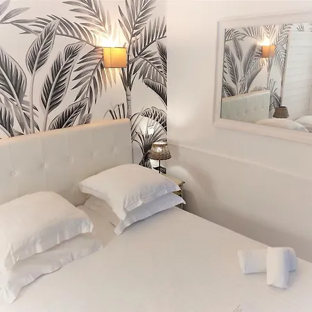 Les Jardins De Bormes, Sauna & Jacuzzi Hotel